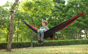 Read more about the article Camping bliss with an ultimate Hammock for your resting needs